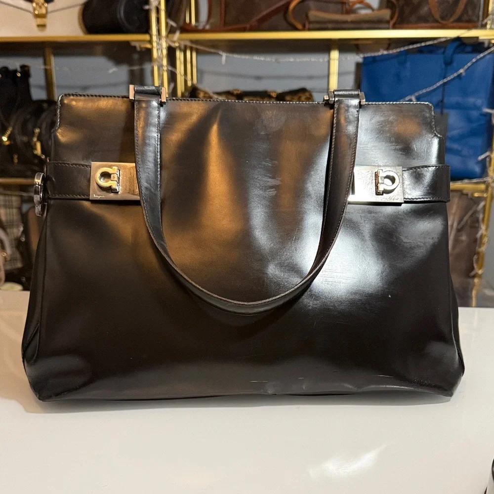 Ferragamo Black Leather Gancini Handbag Shoulder Tote - Picture 11 of 12